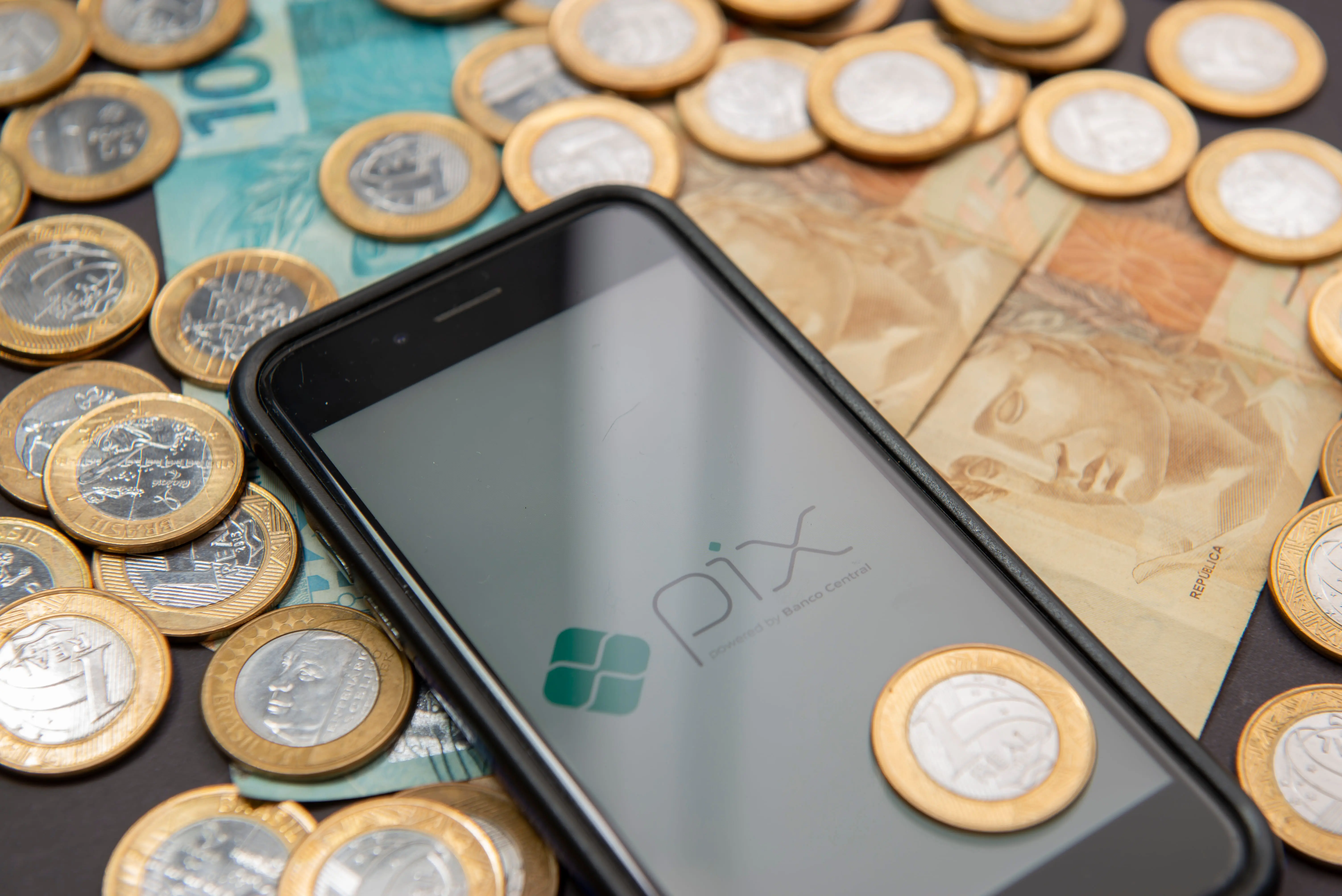 O que é Pix parcelado? Serviço que promete mudar o poder de compra entre os brasileiros (Foto: Divina Epiphania/Shutterstock)