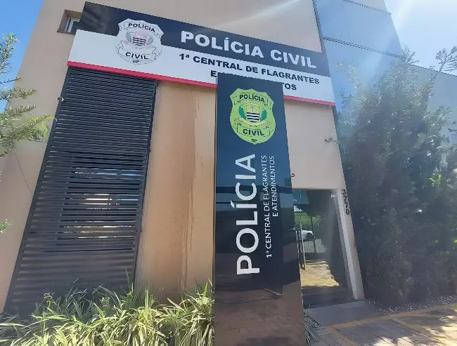 Deficiente visual confunde amigos com criminosos e tem casa roubada (Foto: Polícia Civil São José do Rio Preto)