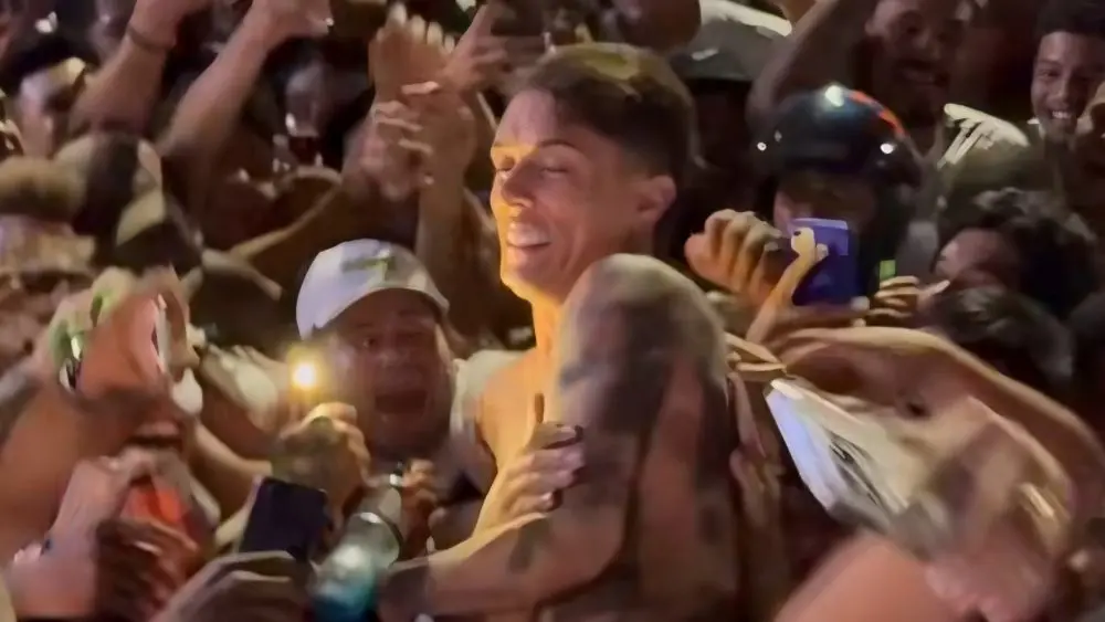 Influenciador é investigado pela polícia após causar tumulto com ursinho