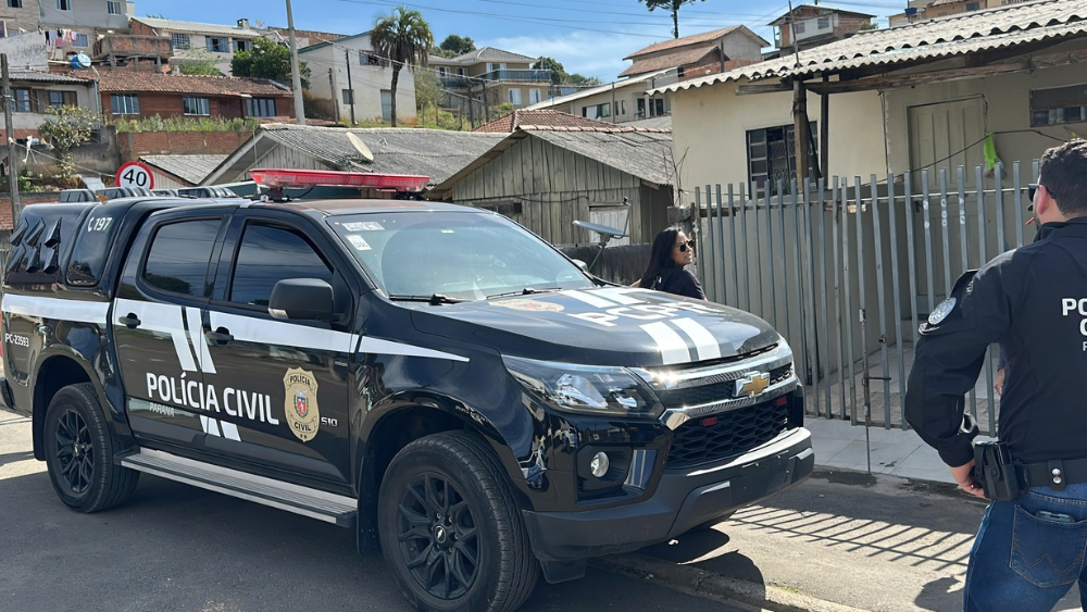 Assassino confessa que matou mãe e filho: corpos foram escondidos em geladeira e mala
