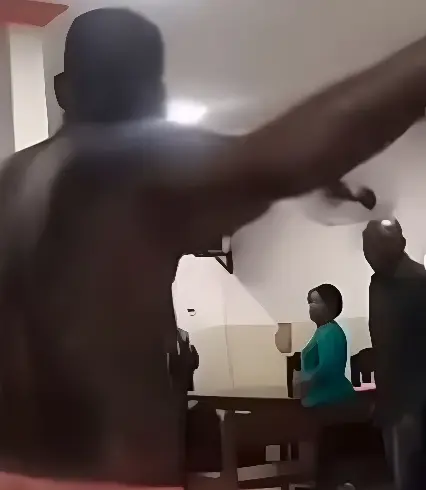 Vizinho interrompe culto para reclamar de barulho em igreja (Foto: Reprodução Redes Sociais)