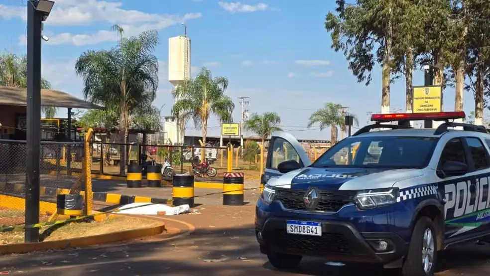 Crime aconteceu na saída do Presídio da Gameleira em Campo Grande. — Foto: Augusto Castro/ TV Morena