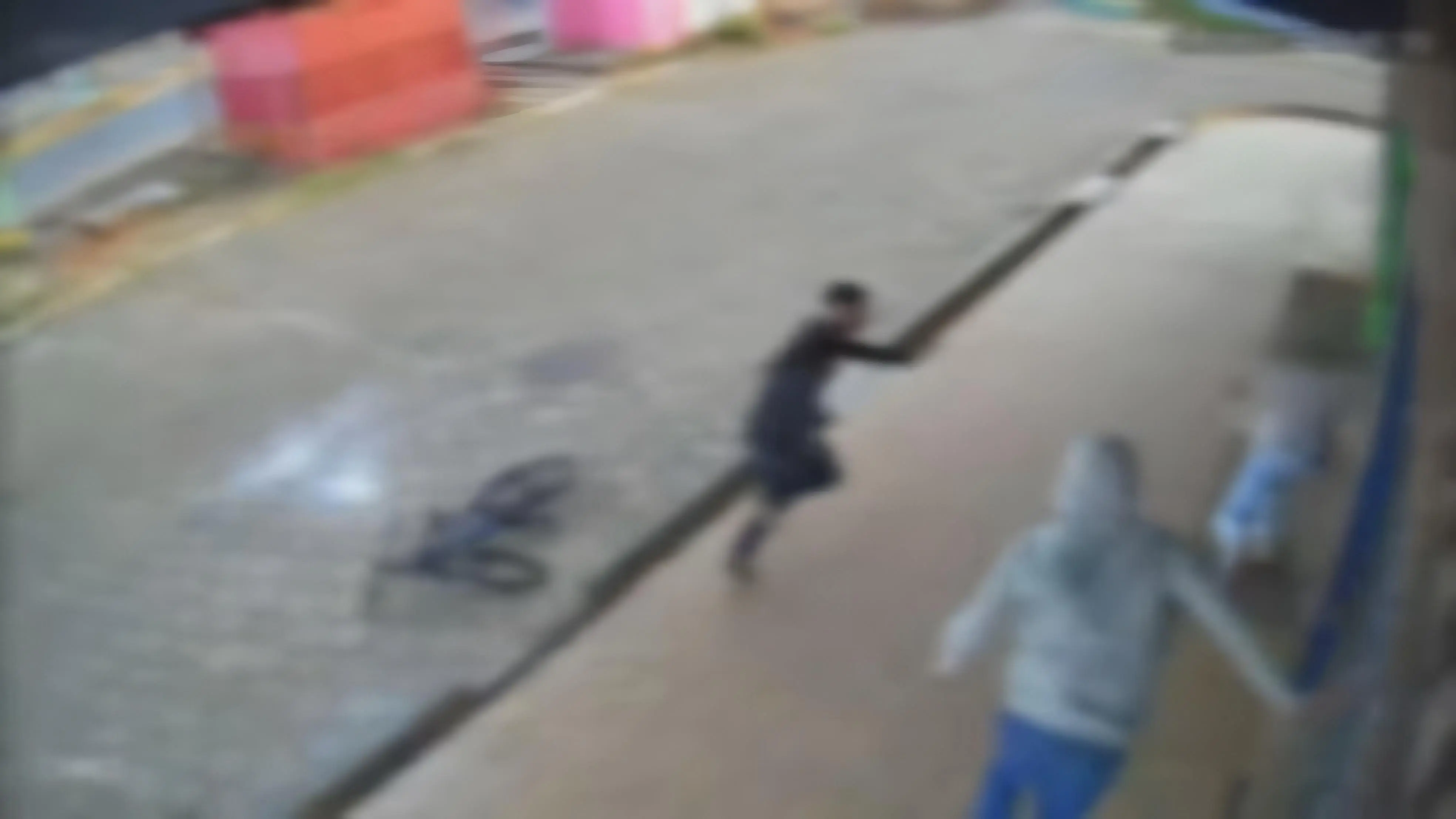 Adolescente é brutalmente agredido e assaltado ao sair de festa (Foto: Reprodução/G1)