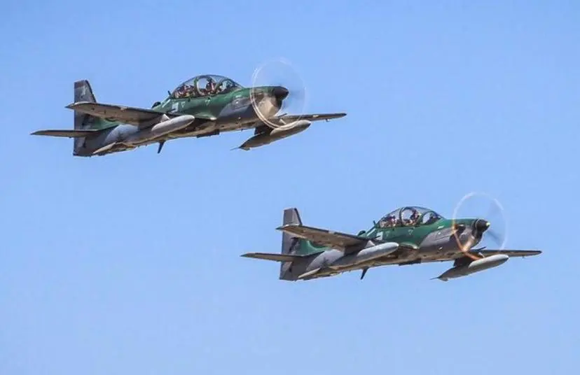 caças da FAB interceptaram um avião de pequeno porte com maconha no Amazonas