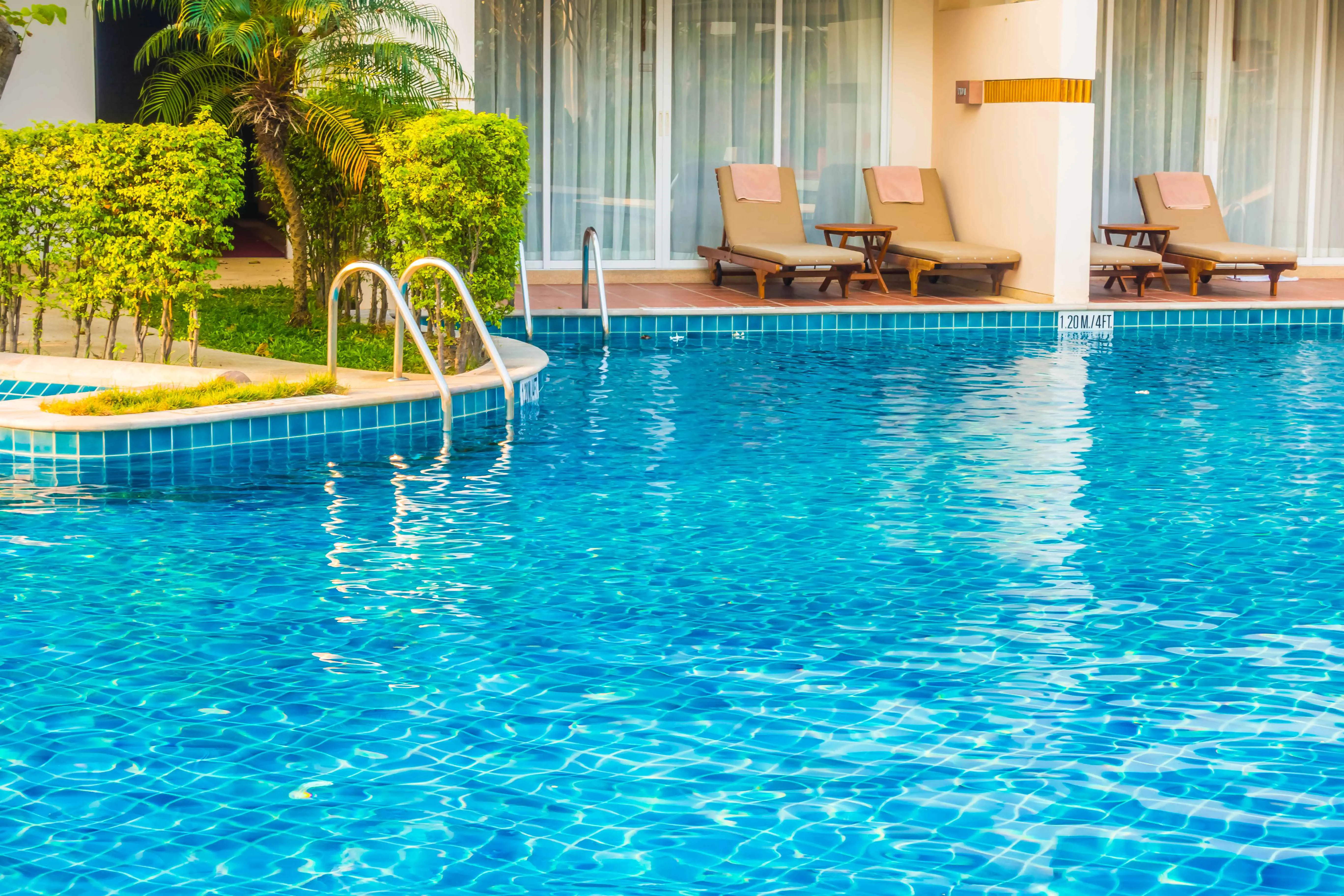 Atleta contrai superbactéria que corrói a carne após entrar em piscina de hotel (Foto: Freepik)