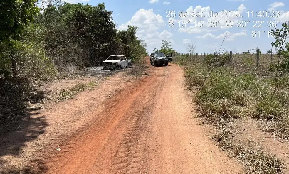Três corpos carbonizados são encontrados em caminhonete abandonada (Foto: Polícia Civil)