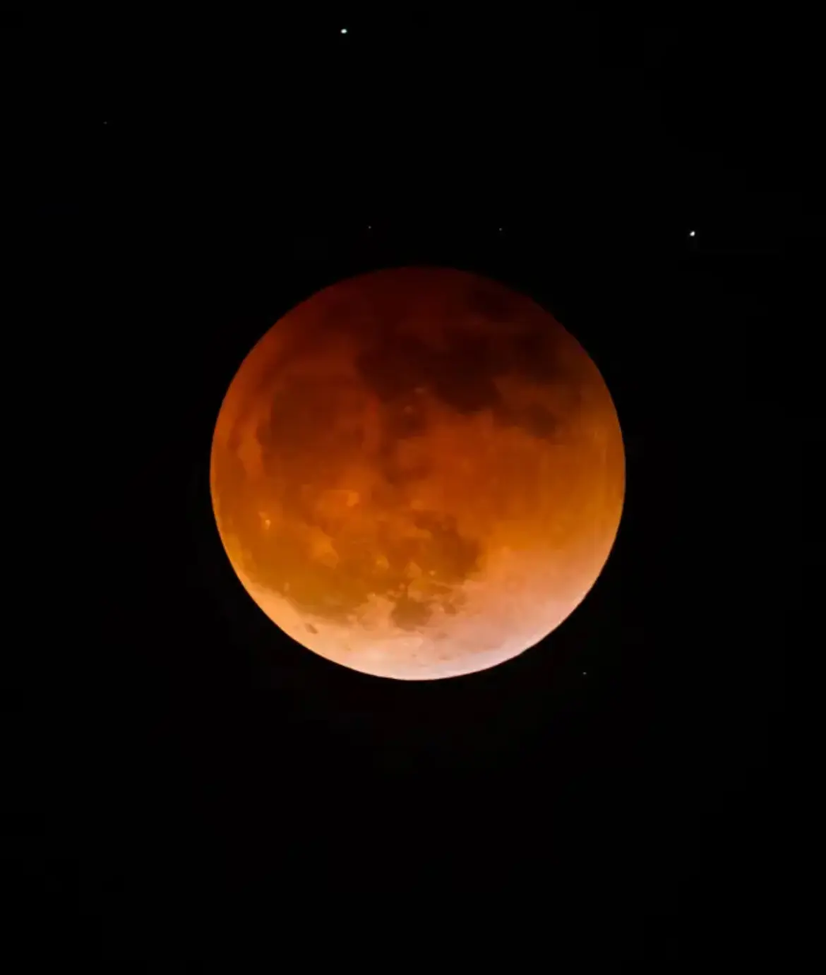 eclipse total acontece neste domingo