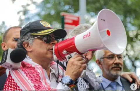 O presidente colombiano Gustavo Petro será barrado de entrar nos EUA. Reprodução redes sociais