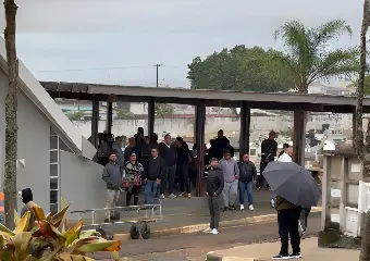 Homem que morreu de forma misteriosa em motel é sepultado