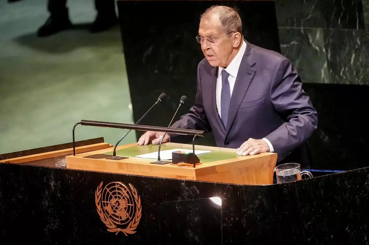 Chanceler russo Serguei Lavrov em discurso na ONU. Getty Images