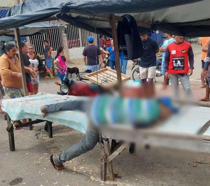 Veja momento em que ex-vereador é executado a tiros em feira (Foto: Reprodução)