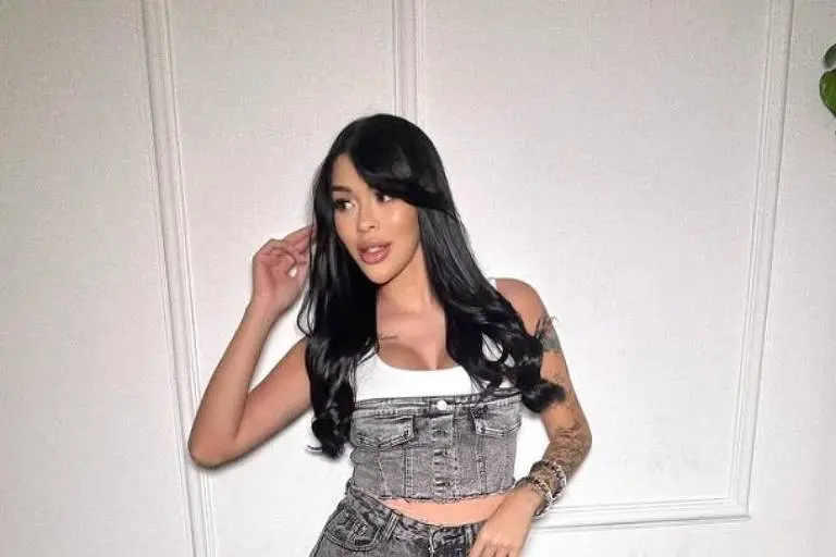 Vídeo: Nina Santos se pronuncia após ser chamada para depor sobre morte de adolescente
