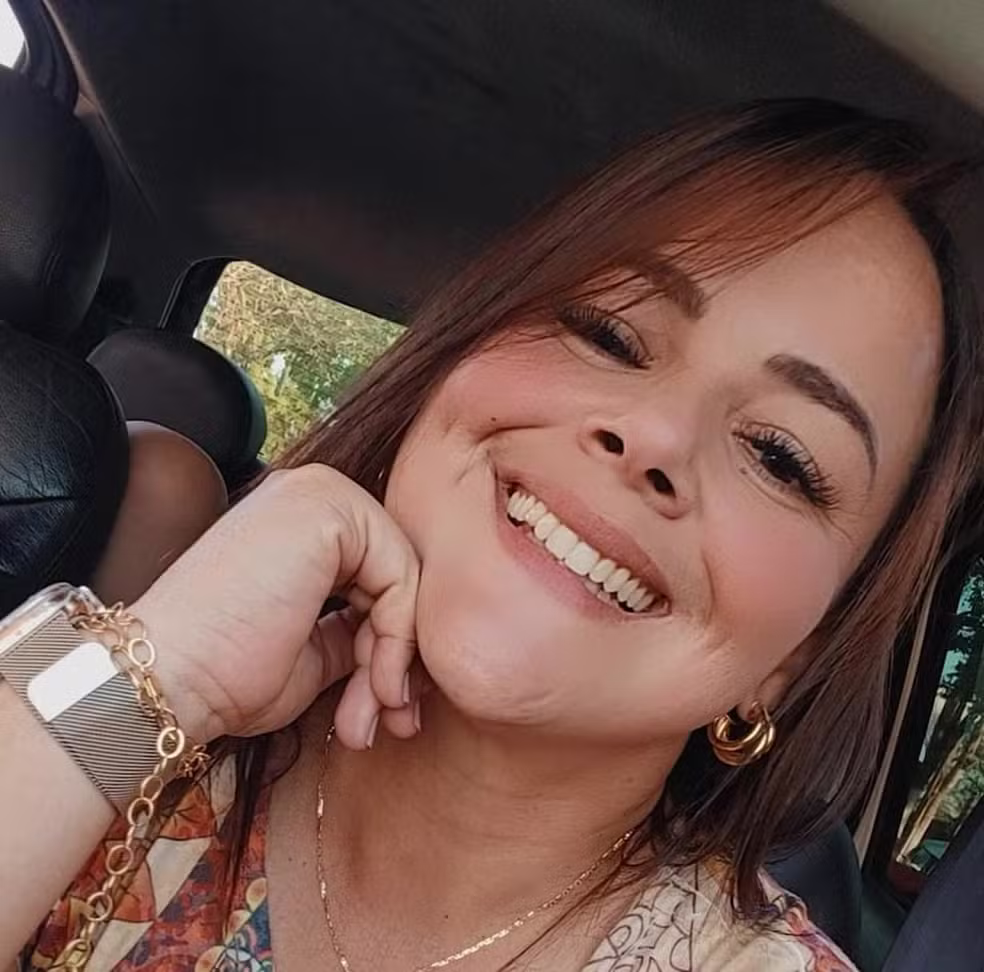 Homem preso por matar mulher disse à polícia que vítima caiu da escada