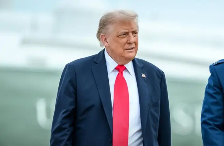 Trump quer barrar entrada de estrangeiros obesos e hipertensos nos EUA