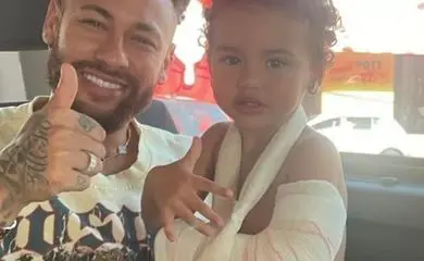 Bruna Biancardi flagra Neymar em momento fofo com Mavie