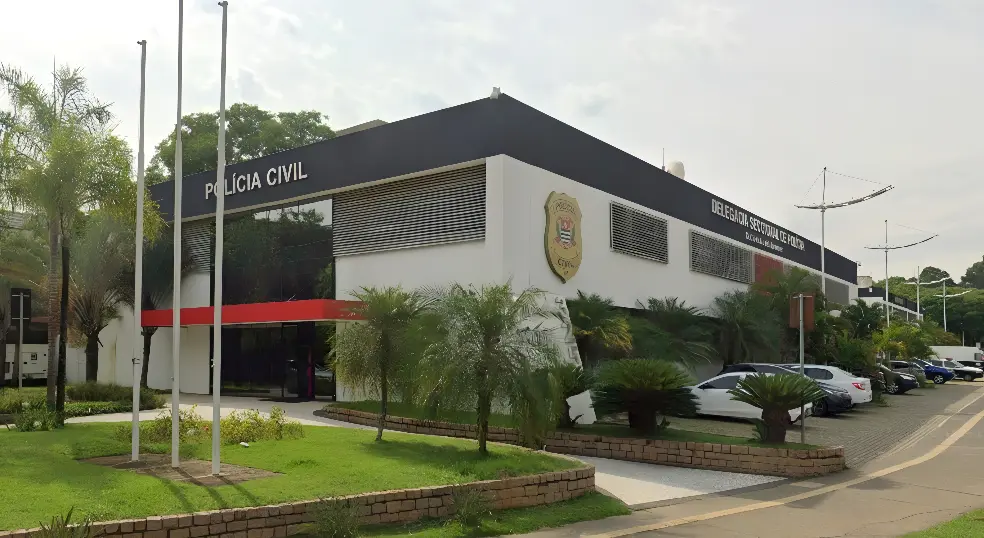 Feto é encontrado dentro de caixa em mata de condomínio fechado (Foto: Divulgação Policia Civil SP)