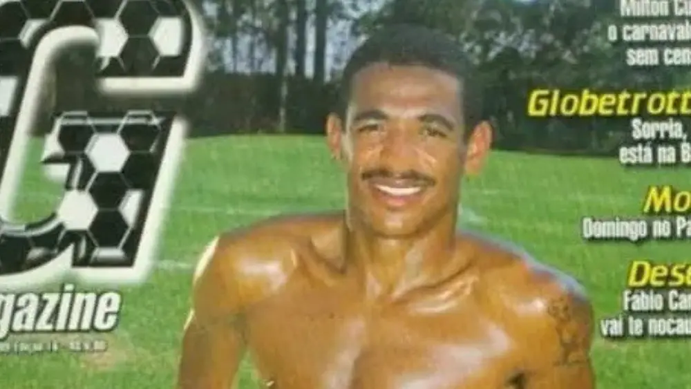 Assim como Vampeta: relembre jogadores que já posaram nus