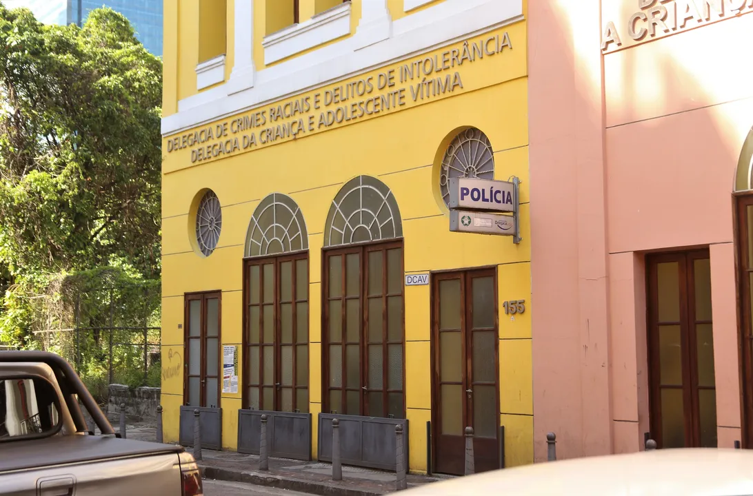Missionário é preso após estuprar filha adolescente e filmá-la com câmeras escondidas (Foto: Divulgação)