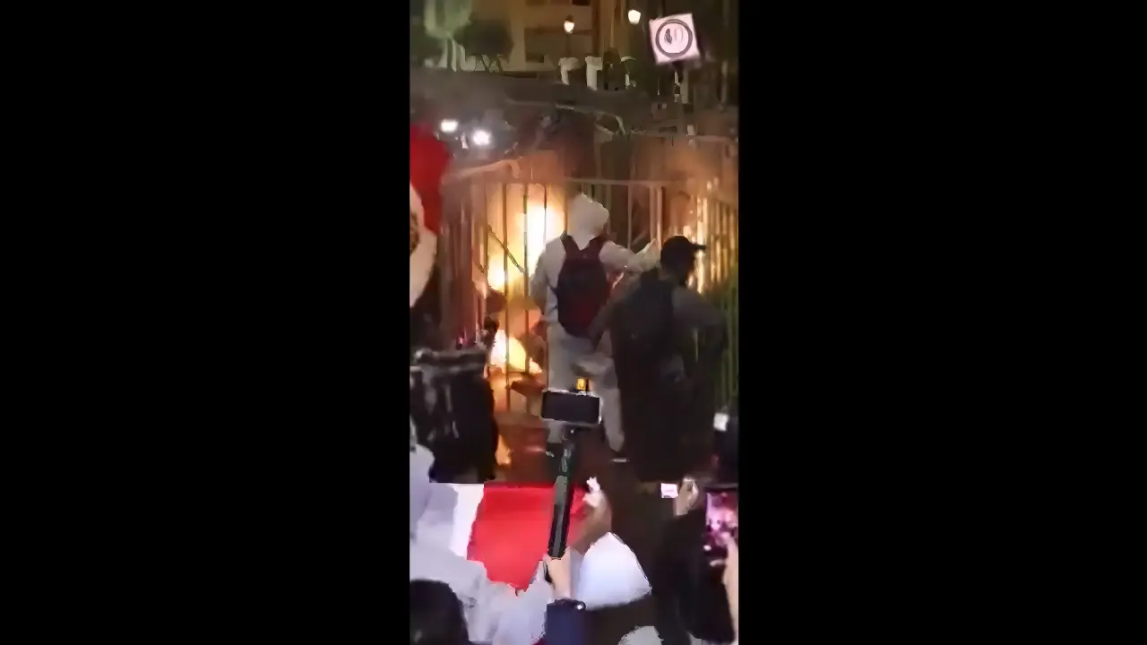 Manifestante morre e centenas ficam feridas durante protesto contra o governo e o Congresso do Peru