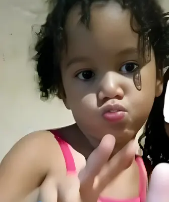Família denunciou sequestro da pequena Ester momentos após a criança desaparecer (Foto: Reprodução Redes Sociais)