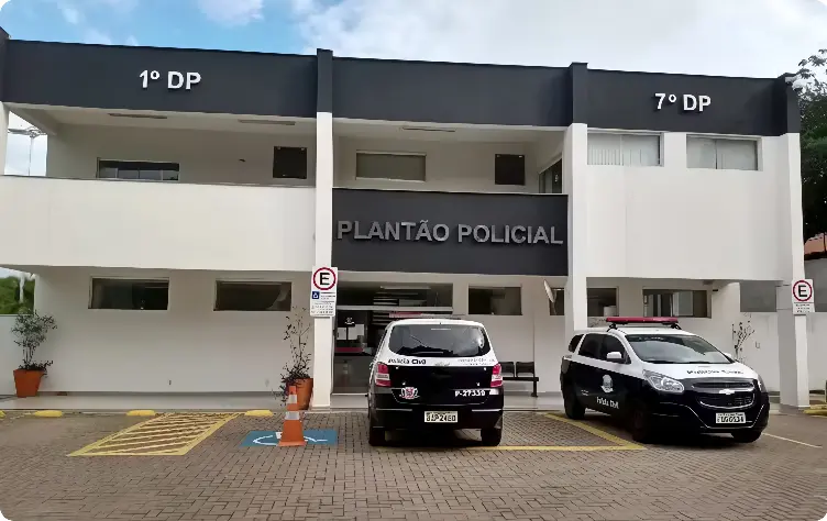 Homem agride pai dentro de igreja (Foto: Polícia Civil SP) 