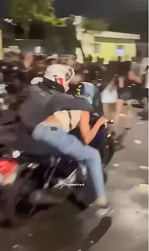 'Rolezinho' de motos termina com PM agredido (Foto: Reprodução Redes Sociais)