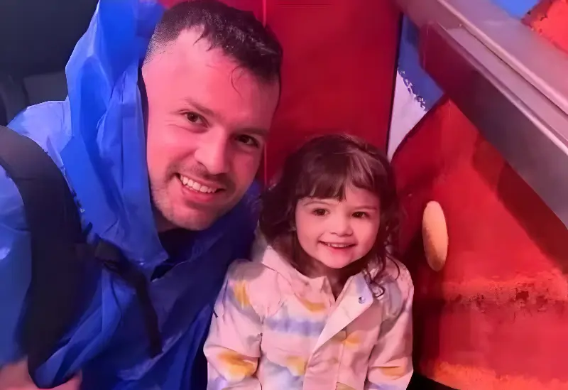 Homem bebe, 'esquece da vida' e é acusado por morte de filha trancada em carro (Foto: Reprodução)