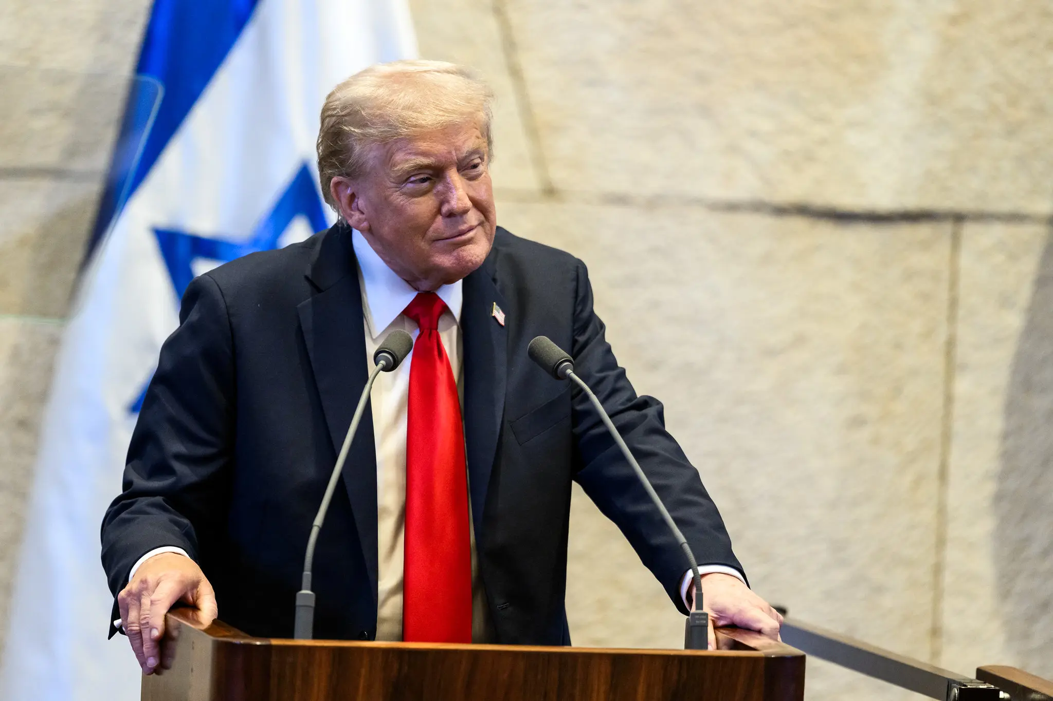 Trump dá ultimato no Hamas: 'Se continuarem matando, não teremos escolha a não ser matá-los' (Foto: Daniel Torok/Casa Branca)