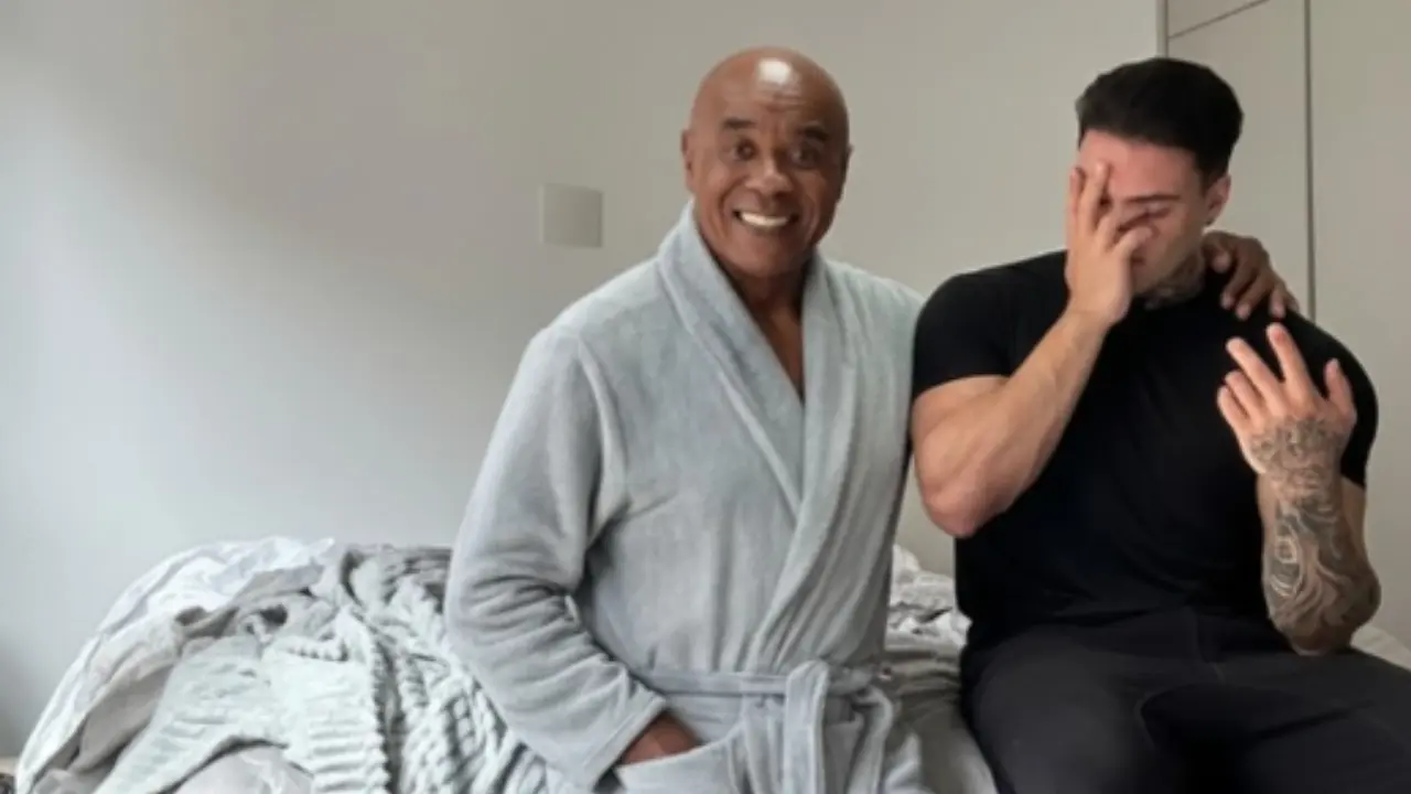 Modelo que gravou com papai Urach surge na cama com Kid Bengala. Veja vídeo