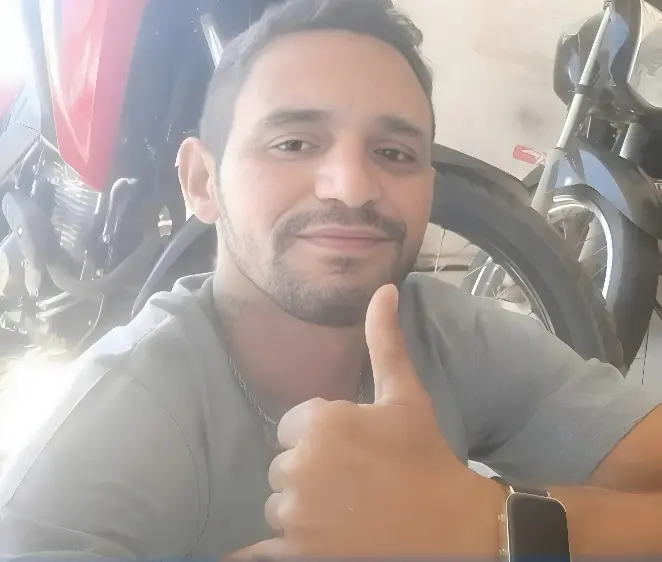 Francisco das Chagas da Silva, de 32 anos, morto a facadas pelo enteado (Foto: Reprodução)