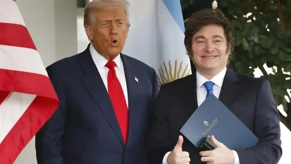 Trump volta a citar ‘ótima conversa’ com Lula durante encontro com Milei na Casa Branca