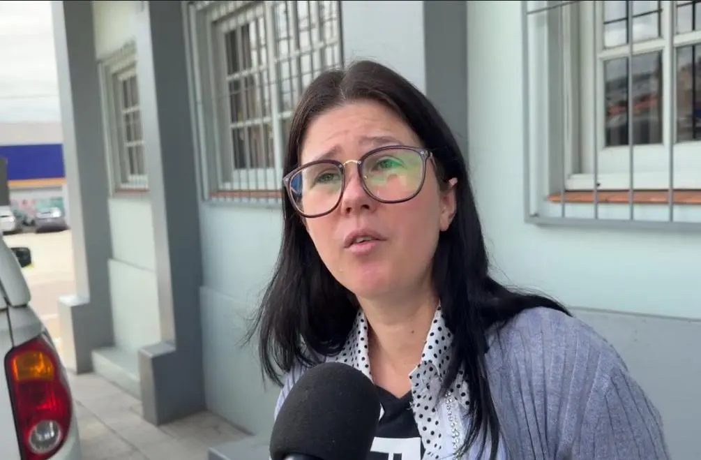 Mãe de adolescente que assassinou o pai fala pela primeira vez )Foto: Reprodução/Livramento 24h)