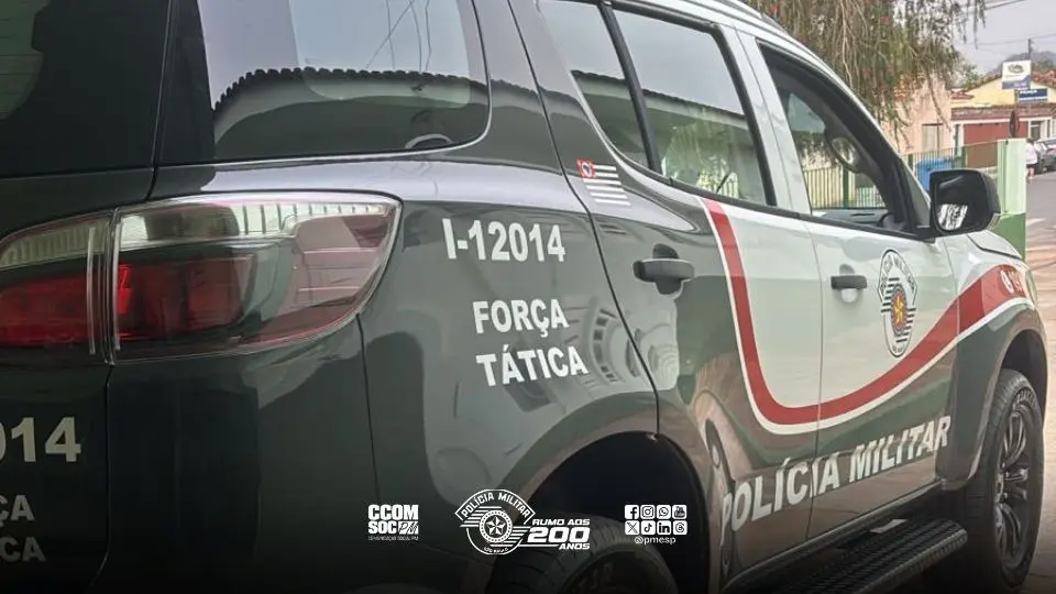 Bandido fica ensanguentado ao cortar a mão durante fuga após roubo (Foto: Divulgação/PMSP)