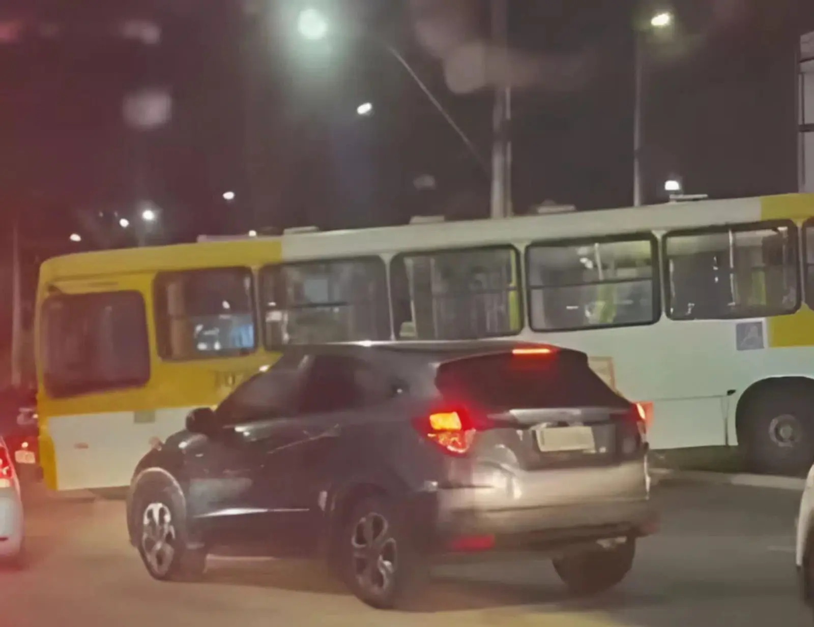 Criança é atingida por balas perdidas durante ação policial em Salvador - Reprodução 