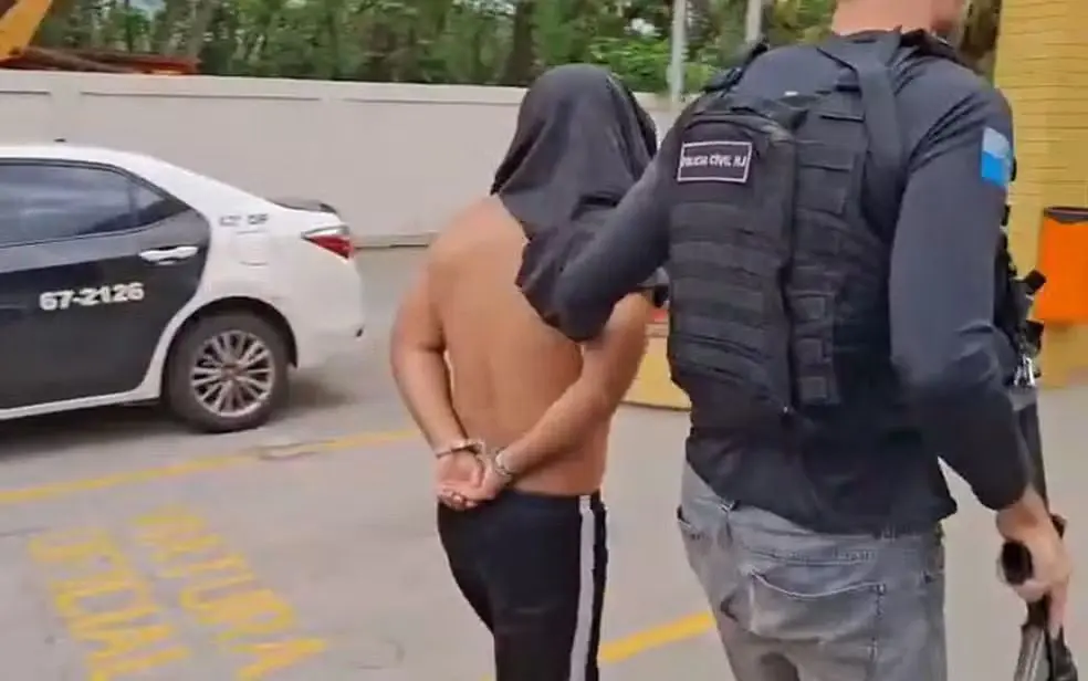 Professor é preso após alunas denunciarem assédio dentro de colégio particular  (Foto: Reprodução)
