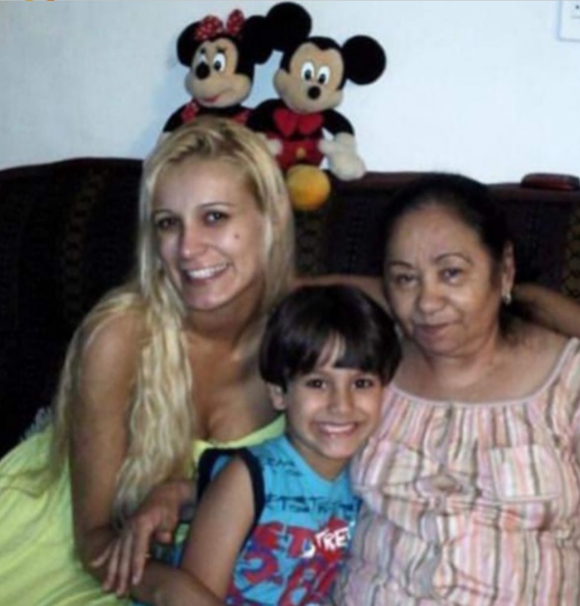 Marisete de Faveri publicou fotos antigas da filha, Andressa Urach, para celebrar aniversário de modelo (Foto: Reprodução/Redes Sociais)