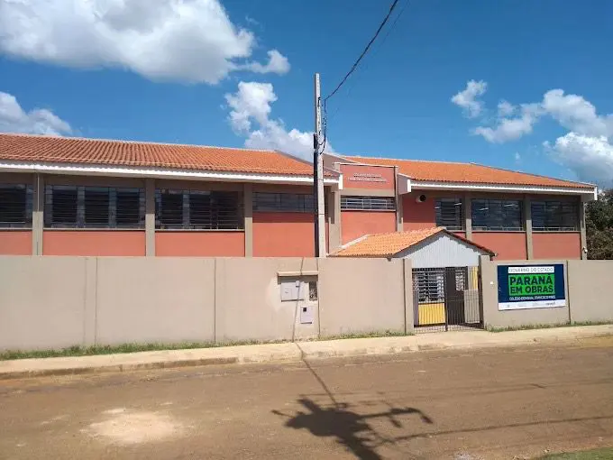 Professor é espancado por engano em escola após ordem de aluna
(Foto: Reprodução)