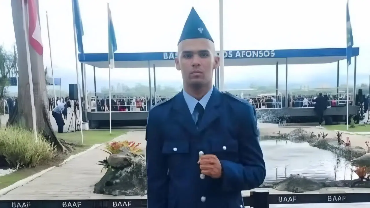 Bruno Guimarães, de 20 anos, morreu na Base Aérea dos Afonsos — Foto: Reprodução/Redes sociais