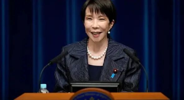 Sanae Takaichi: a primeira mulher a liderar o Japão com pulso firme e estilo próprio. Divulgação