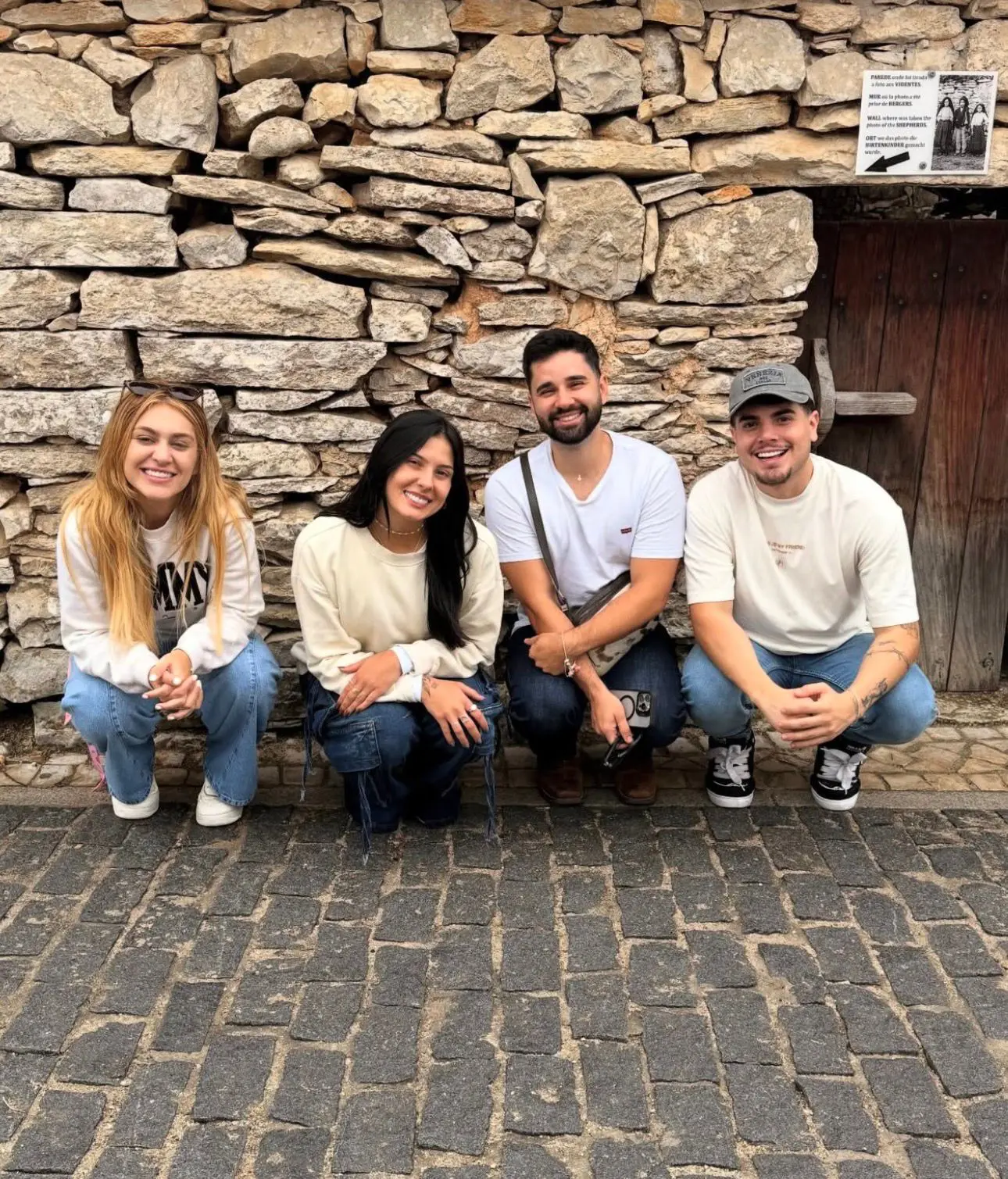 Ana Castela mantém viagem em família a Portugal após morte da prima