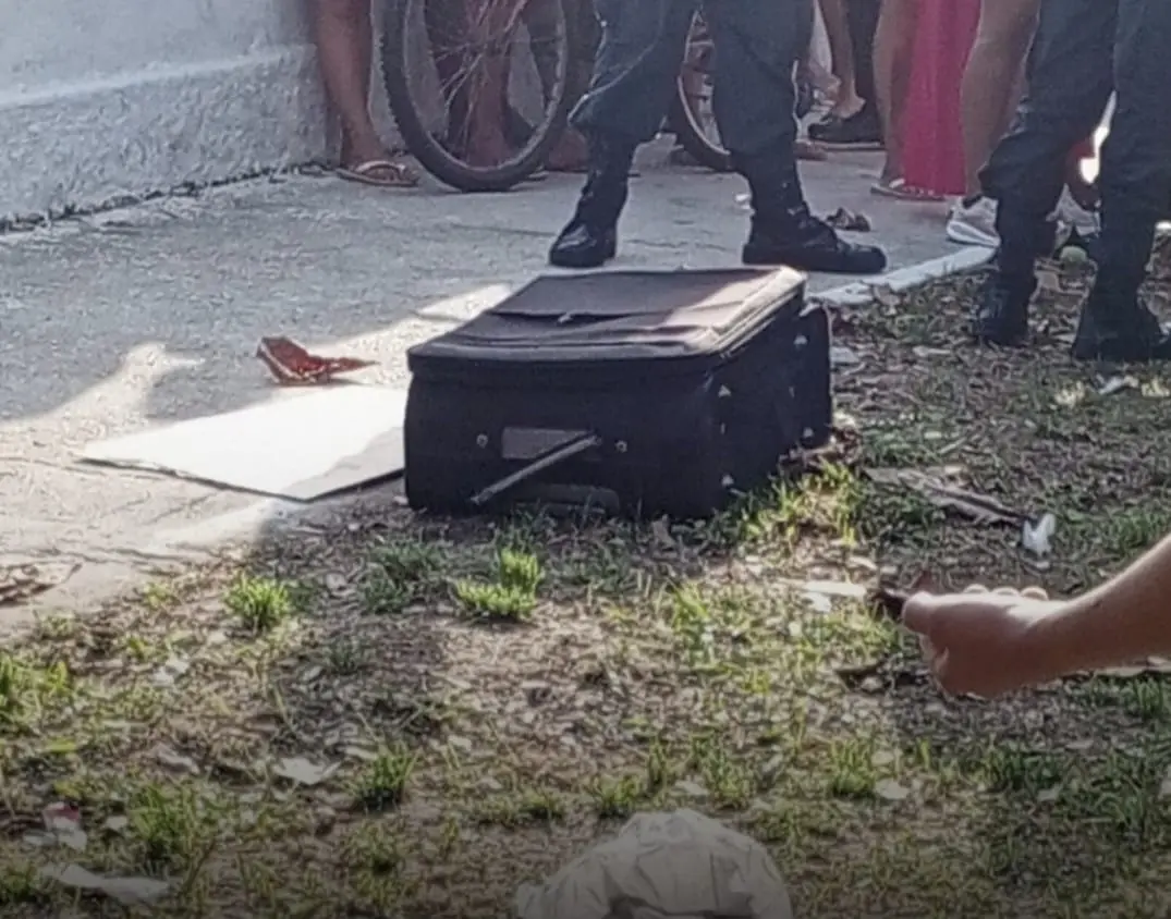 Novas imagens mostram local onde corpo de menino foi encontrado dentro de mala