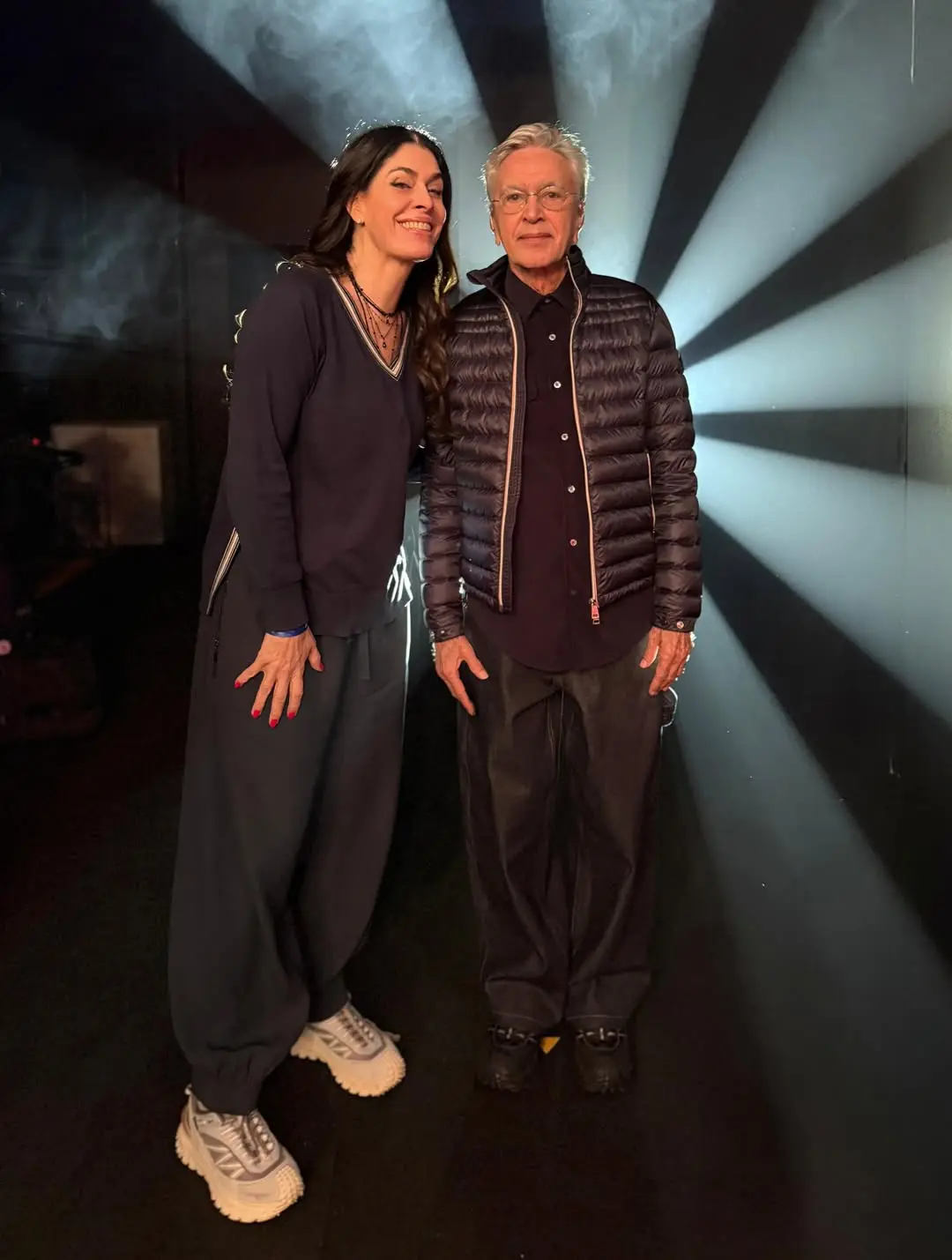 Esposa de Caetano Veloso posta foto picante e choca web: 'pode ou tá cedo' (Foto: Reprodução/Redes sociais)