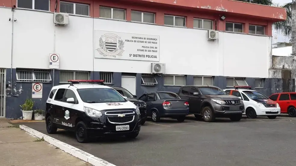 Homem é executado com 17 tiros em condomínio; ex-namorada é suspeita