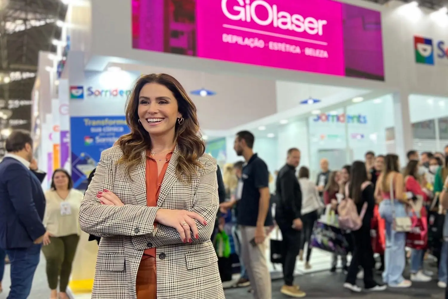Giovanna Antonelli vira ré em ação por fraude na ‘Giolaser”