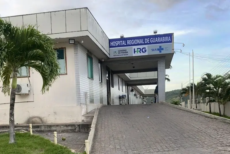 Criminosos pedem água na porta de casa e atiram contra homem e bebê (Foto: Divulgação/Hospital Regional de Guarabira) 