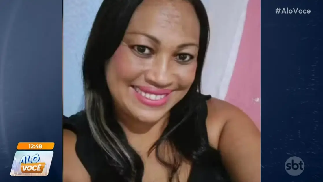 Cantora é assassinada à facadas e ex-marido suspeito do crime é internado após sofrer acidente de trânsito durante fuga