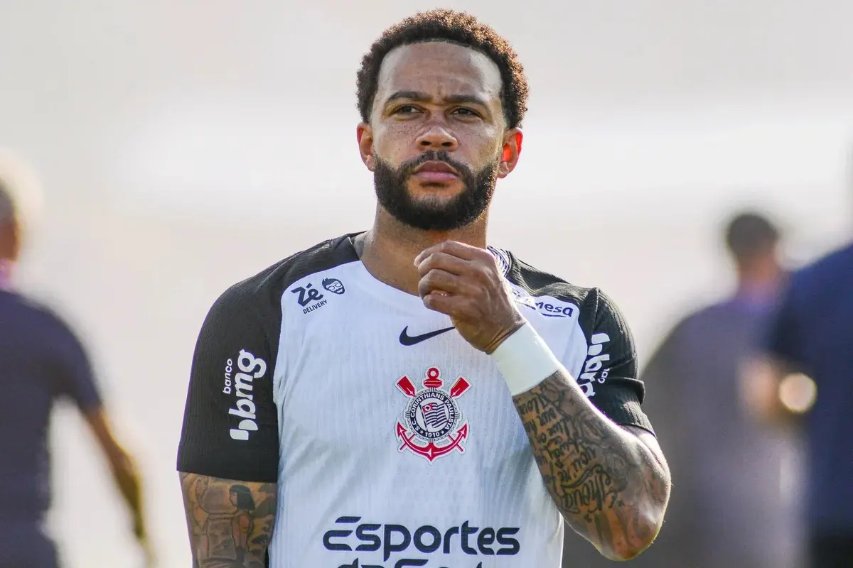 Memphis Depay envia mensagem a Oruam após megaoperação no Rio; veja o que ele disse