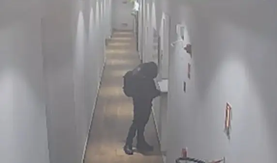 Polícia investiga atentado com bomba caseira em condomínio de SP
