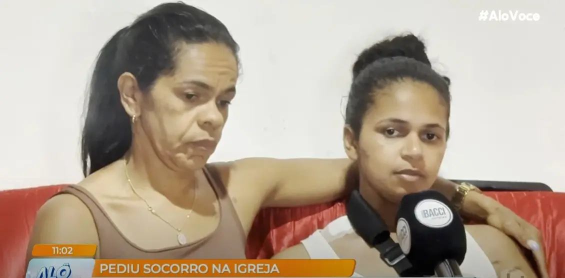 Mulher sobrevive a 16 facadas e pede ajuda em igreja