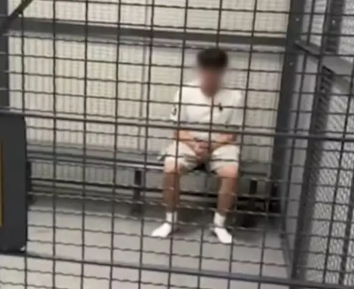 Adolescente é apreendido após questionar IA sobre 'como matar amigo' em escola (Foto: Volusia Sheriff's Officer)